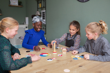 Gra drewniana zręcznościowa dla dzieci - BS Toys Mikser Kolorów