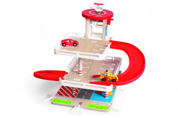 Garaż Drewniany z Windą i Zjeżdzalnią Scratch