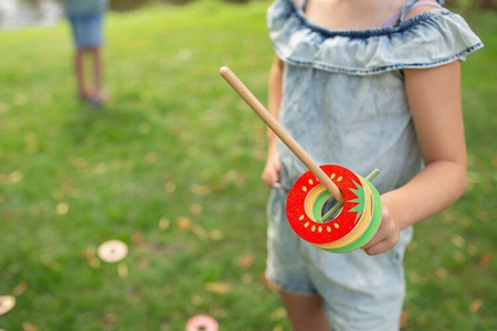 BS Toys, drewniana gra zręcznościowa Łap owoce