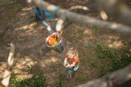 BS Toys, Zestaw Wiaderko na linie