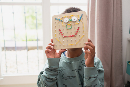 BS Toys, drewniana tablica manipulacyjna Geoplan