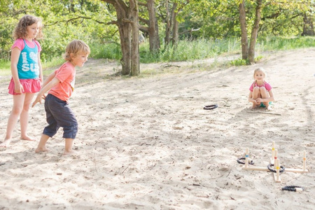 BS Toys, Gra zręcznościowa Rzut obręczą do celu