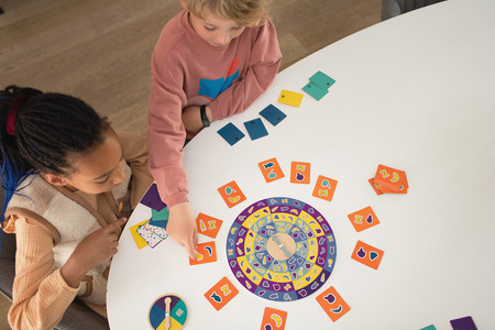 BS Toys, drewniana gra obserwacyjna ze spinerem XL (30 cm)Kolacja