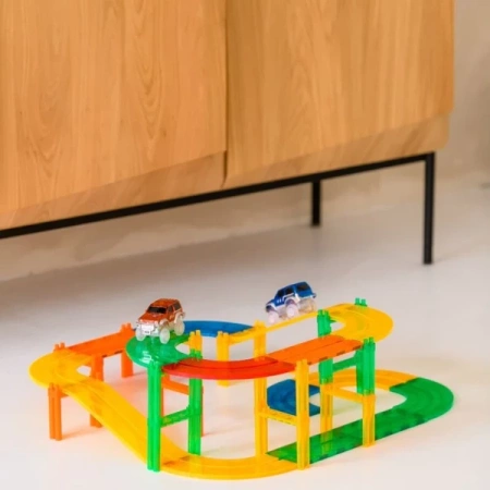 COBLO, magnetyczne klocki konstrukcyjne - Basic tor wyścigowy 70 elem + 2 auta