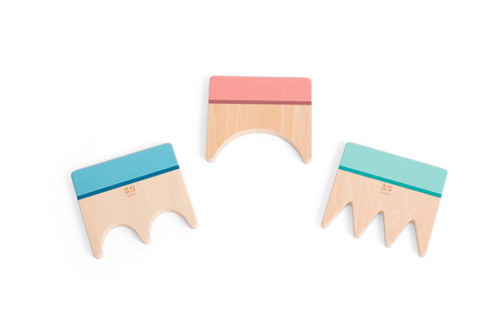 BS Toys, Zestaw drewnianych łopatek do robienia wzorów na piachu