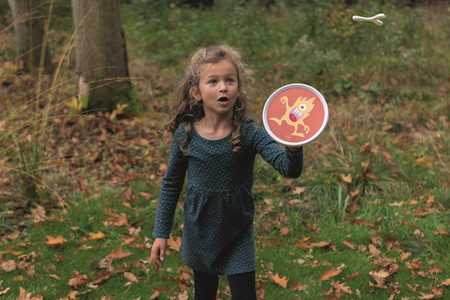 Scratch, Gra zręcznościowa Paletki rzucaj i łap - Stworki